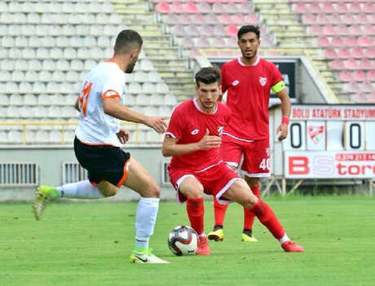 Boluspor, Hazırlık Maçında Adanaspor\'u Yendi