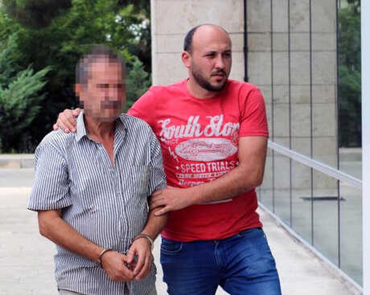 Çay Evinde Uyuşturucu Satışına 2 Tutuklama