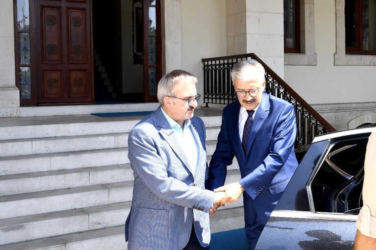 Cumhuriyet Başsavcısı Solmaz\'dan Vali Karaloğlu\'na Veda Ziyareti