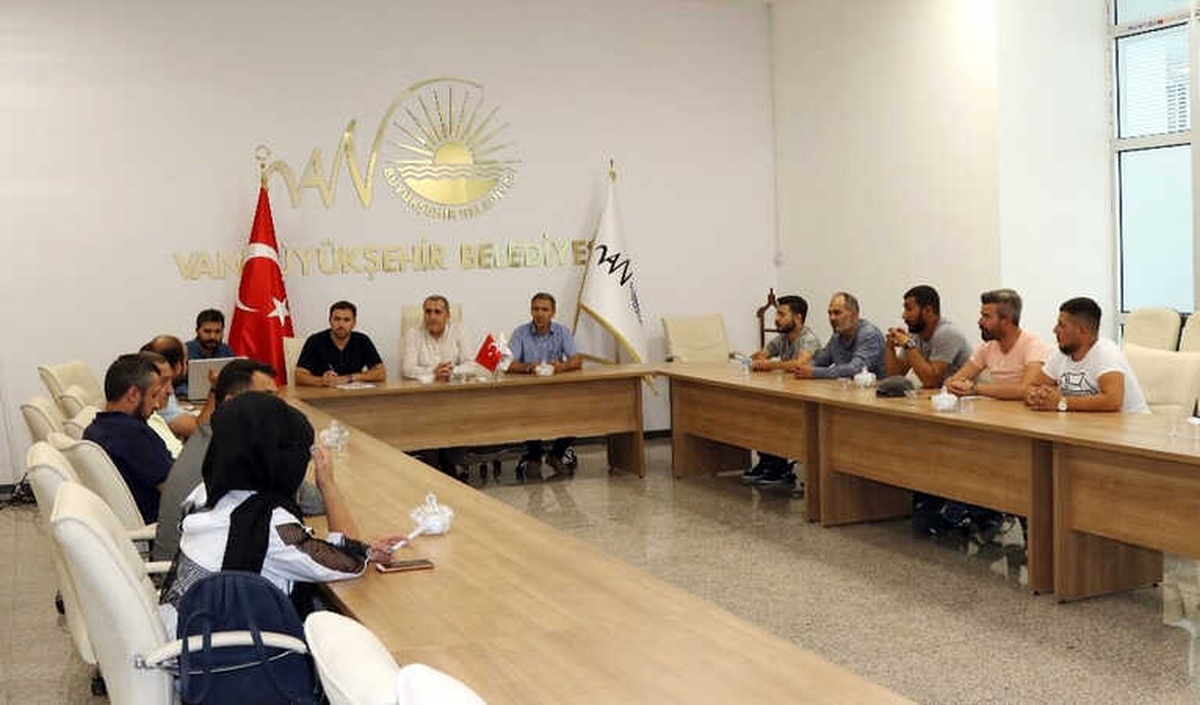 Ev ve Süs Hayvanları Semineri Tamamlandı