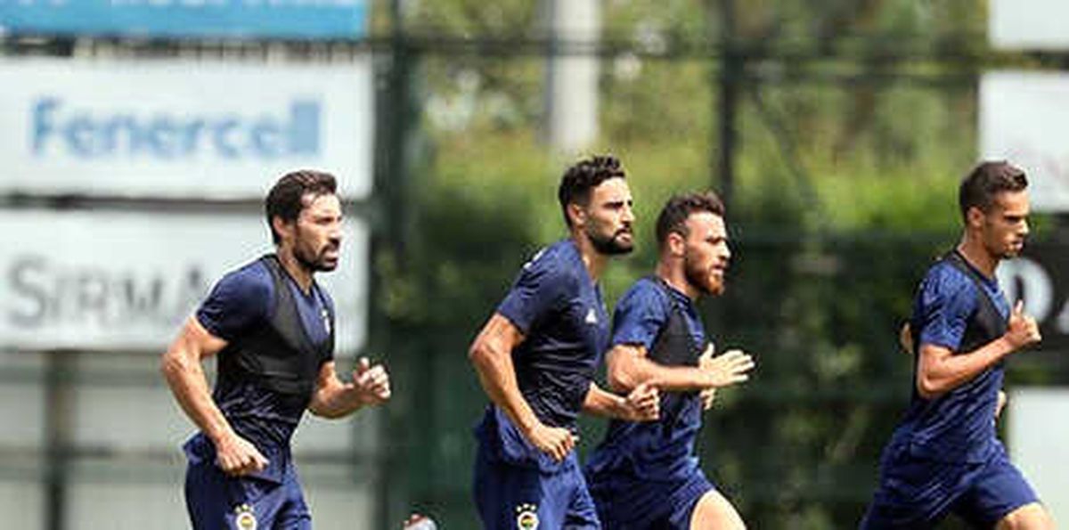 Fenerbahçe\'de Benfica Maçı Hazırlıkları Başladı