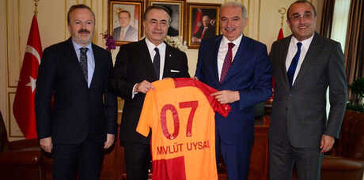 Galatasaray\'dan Mevlüt Uysal\'a Ziyaret