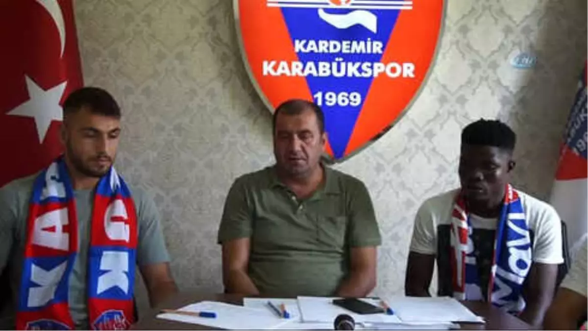 Karabükspor İki Genç Futbolcuyu Kadrosuna Kattı