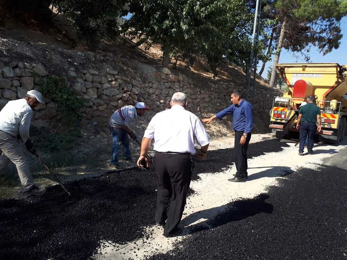 Köyler Asfalt ve Parke Taşıyla Buluşuyor