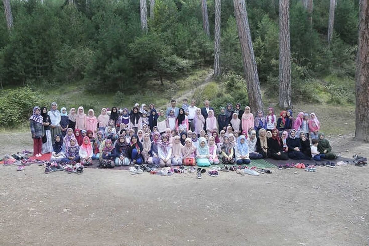 Kütahya Belediyesi\'nden Yaz Kur\'an Kursu Öğrencilerine Piknik