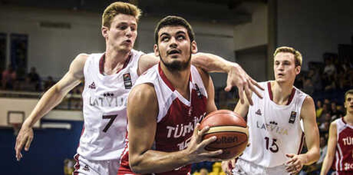 Letonya-Türkiye: 62-61