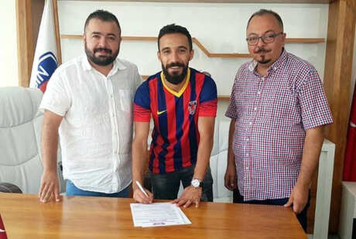 Mersin İdmanyurdu Koray Ünlü ile Anlaştı