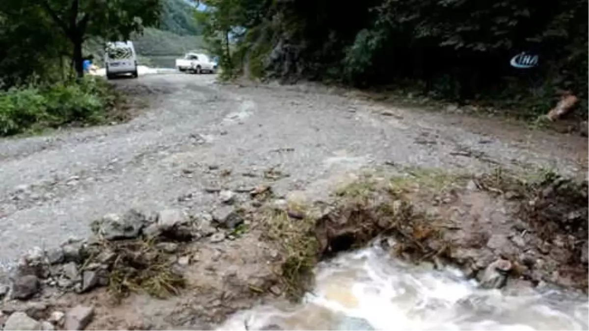 Ordu\'da Sağanak Yağış Zarara Yol Açtı