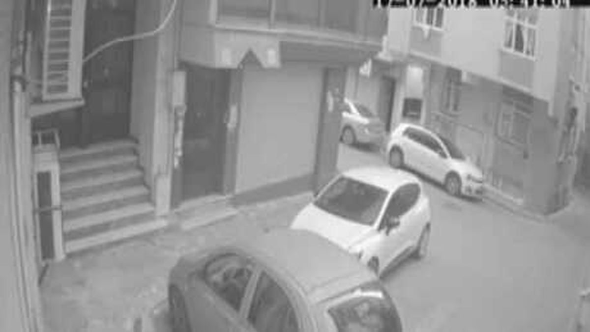 Örümcek Adam" Gibi Tırmandı