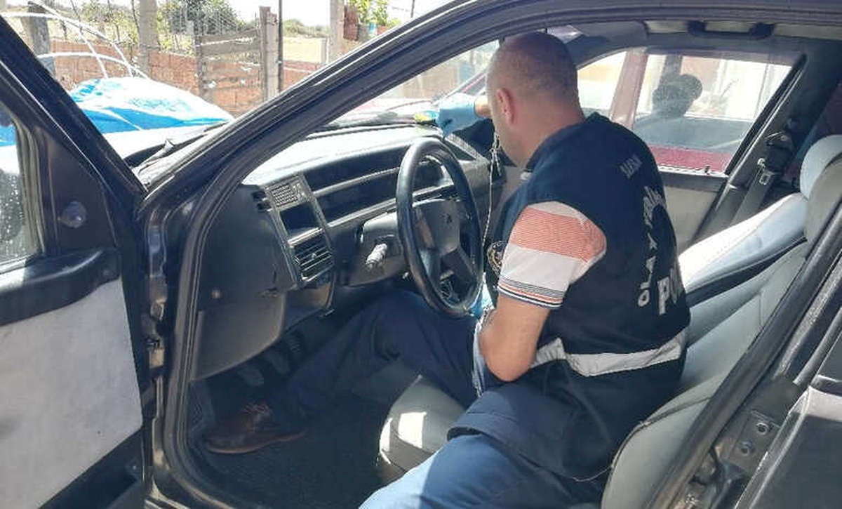 Otomobilden Teyp ve Hoparlör Hırsızlığı