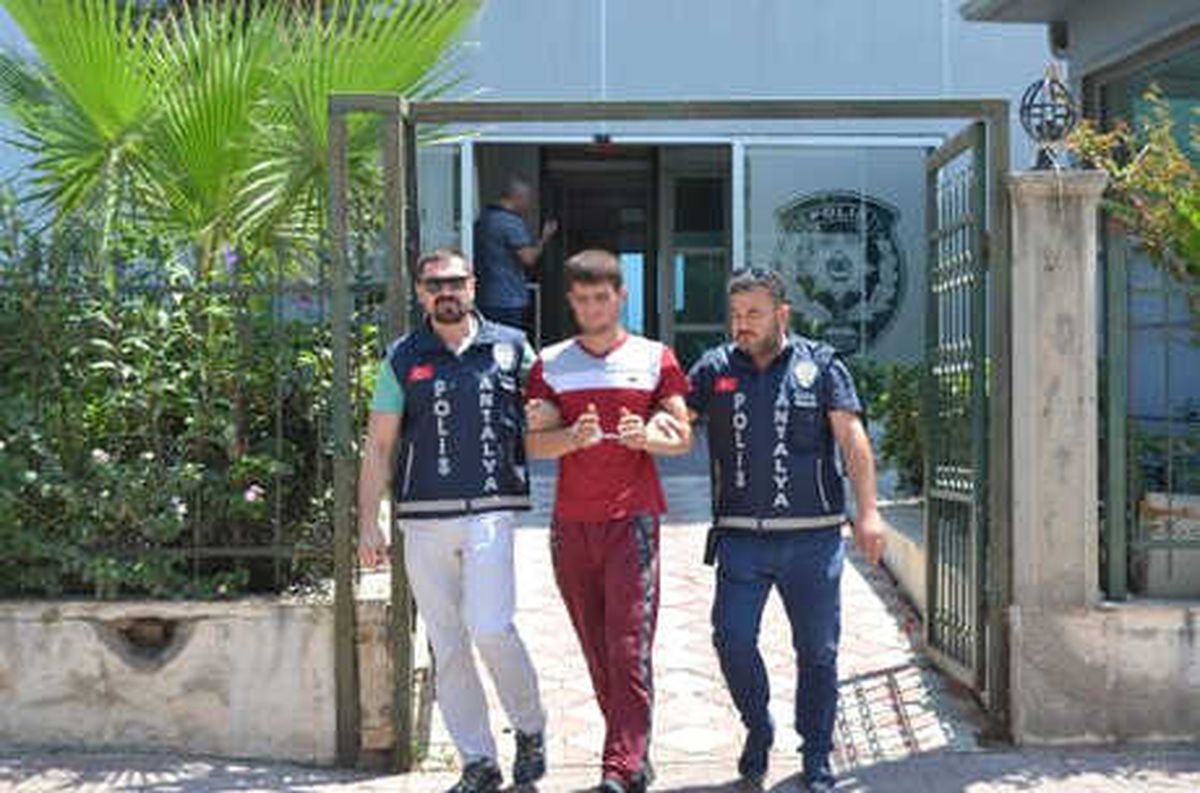 Restoran ve Evden Hırsızlık Şüphelileri Yakalandı