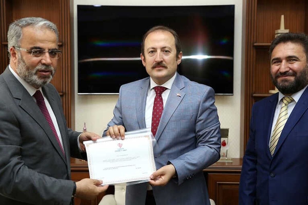 Vali Pehlivan Kurban Vekâletini Türkiye Diyanet Vakfı\'na Verdi