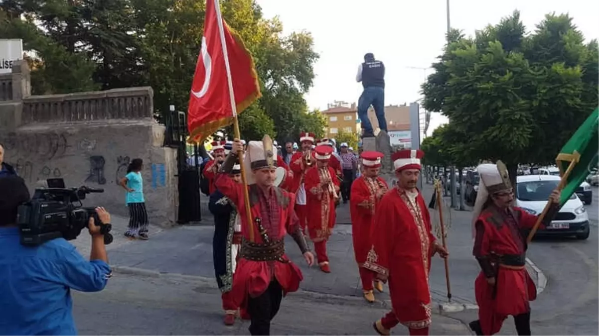 Aşık Seyrani Kortej Yürüyüşü Yapıldı