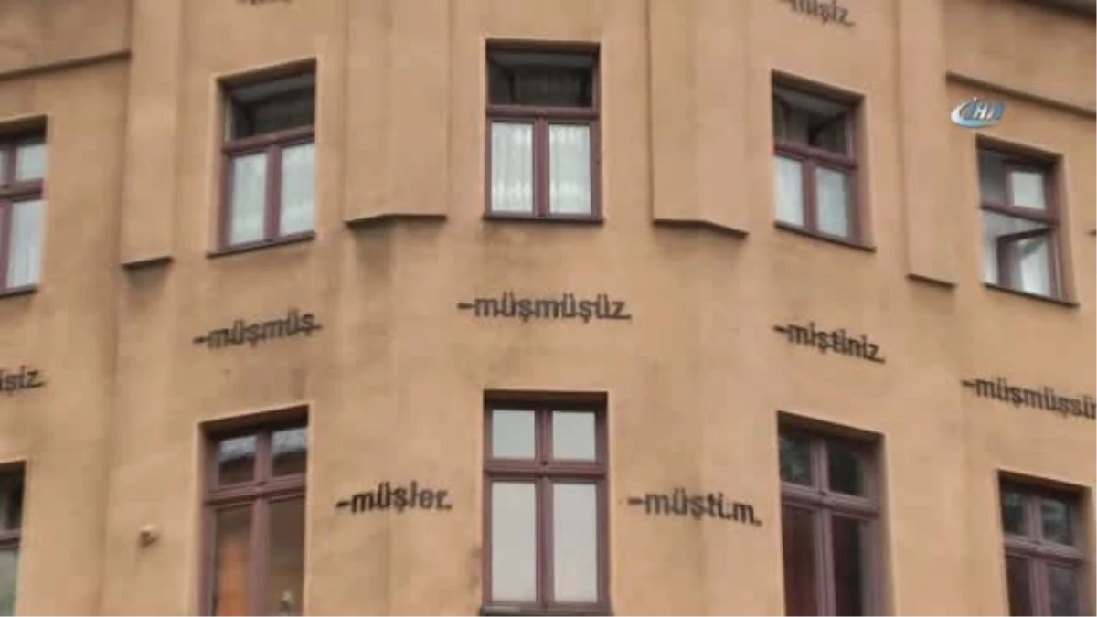 Berlin\'deki "Miş\'li Bina" Görenleri Şaşırtmaya Devam Ediyor