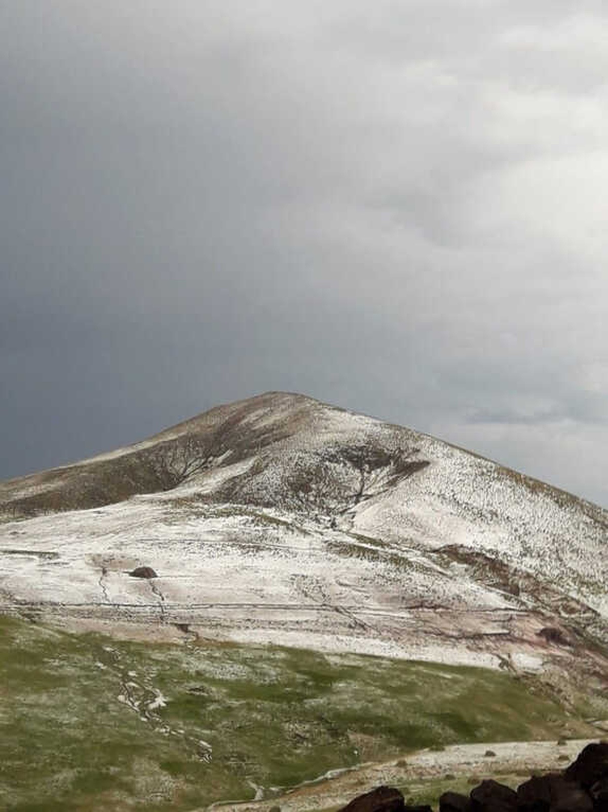 Erzurum\'un Yüksek Kesimleri Beyaza Büründü