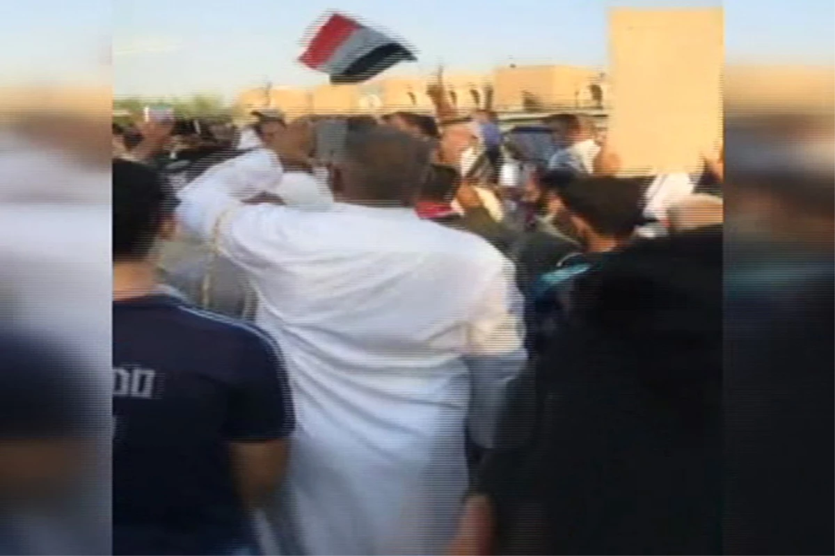 Irak\'ın 7 Kentinde Halk Sokağa Döküldü