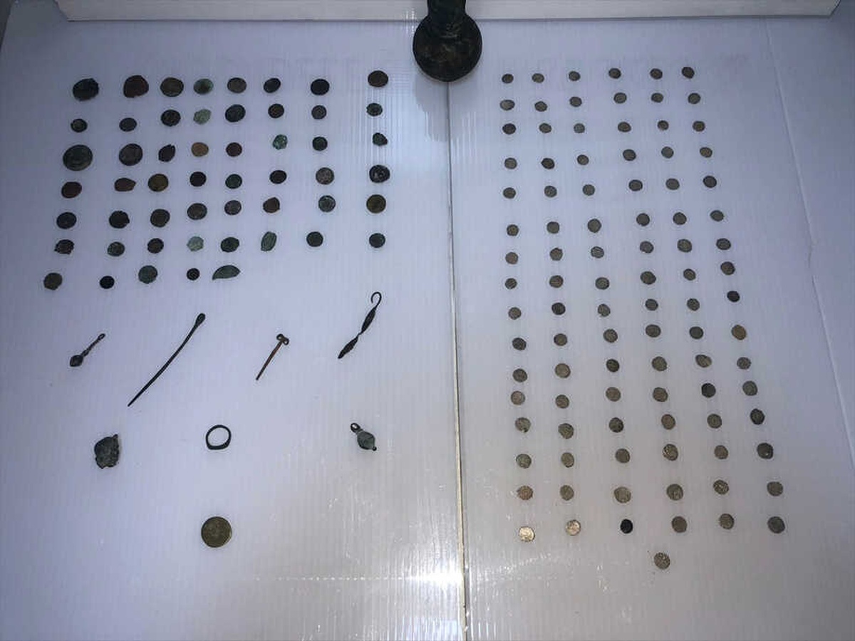 Khk ile Rütbesi Sökülen Polis, Tarihi Eser Kaçırırken Yakalandı