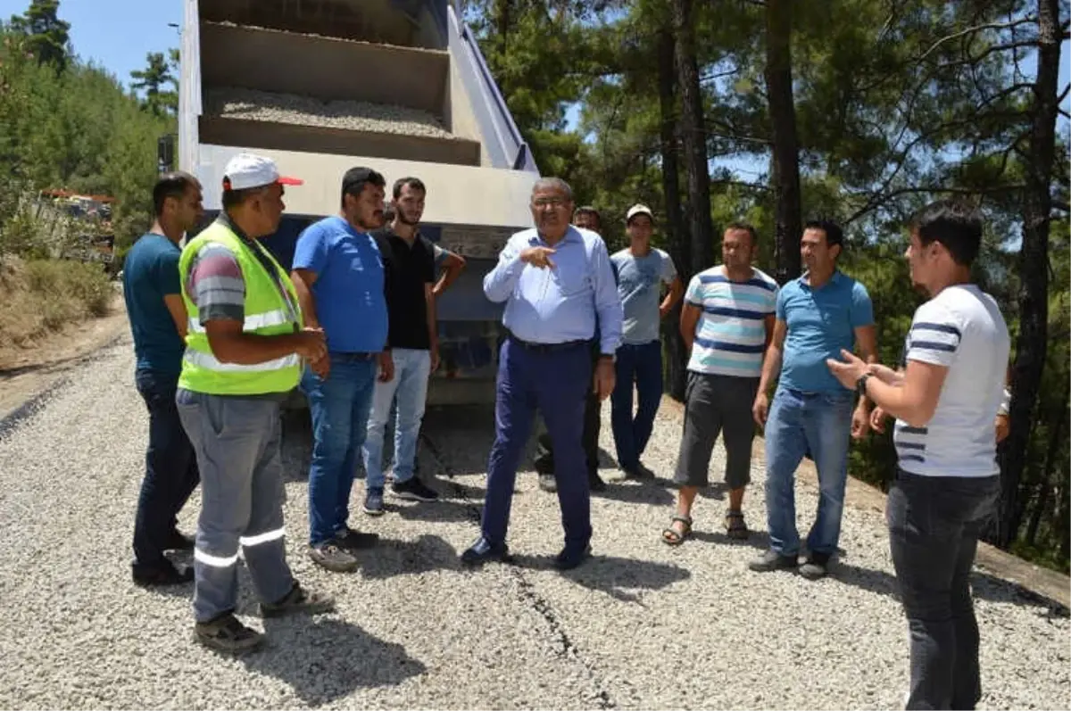 Manavgat Gaziler Mahalle Yolu Yenileniyor