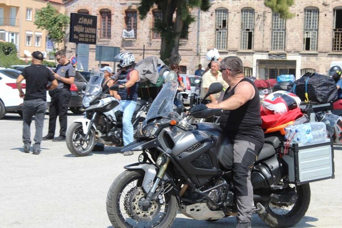 Motosiklet Festivali İçin Midilli Adası\'na Geçtiler