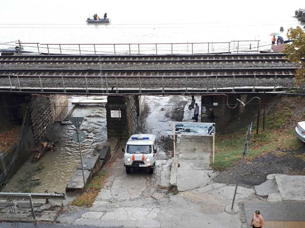 Rusya\'da Kanalizasyon Hattına Düşen Çocuğun Cesedi Karadeniz\'den Çıktı