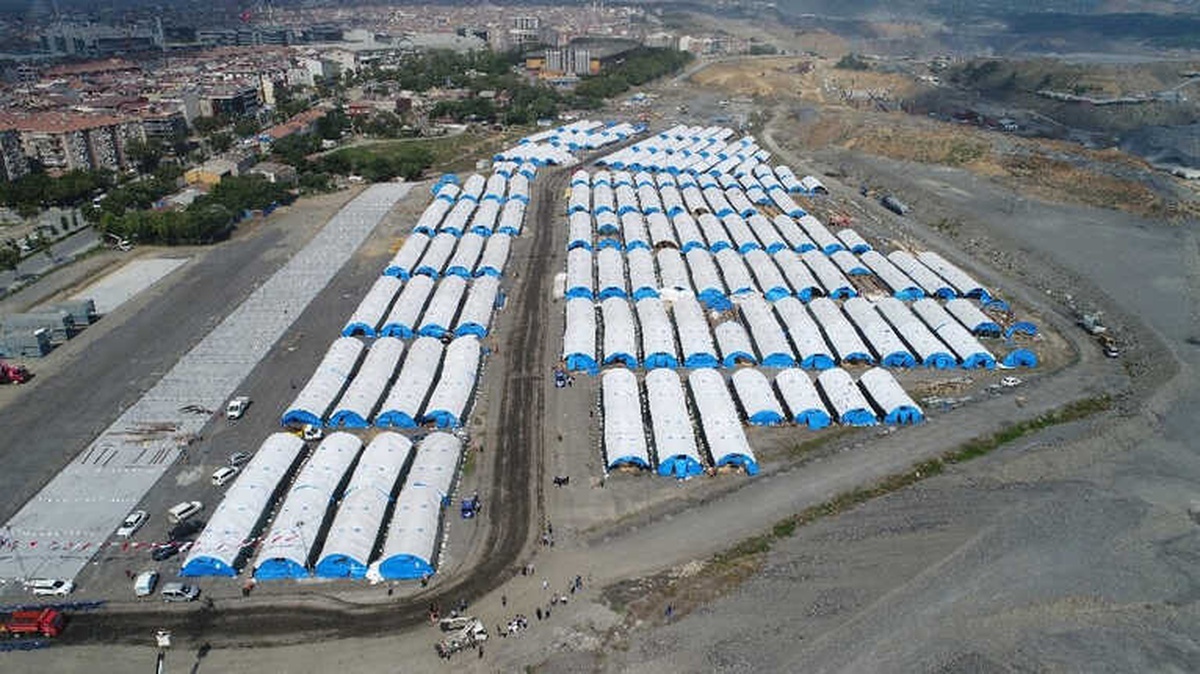 Sultangazi\'deki 60 Bin Metrekarelik Kurban Satış ve Kesim Yeri Havadan Görüntülendi