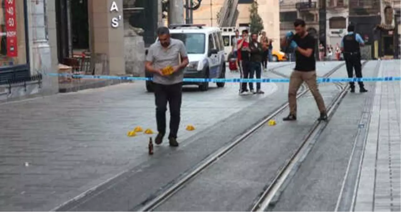 Taksim İstiklal Caddesi\'nde Silahlı Kavga: 1 Yaralı