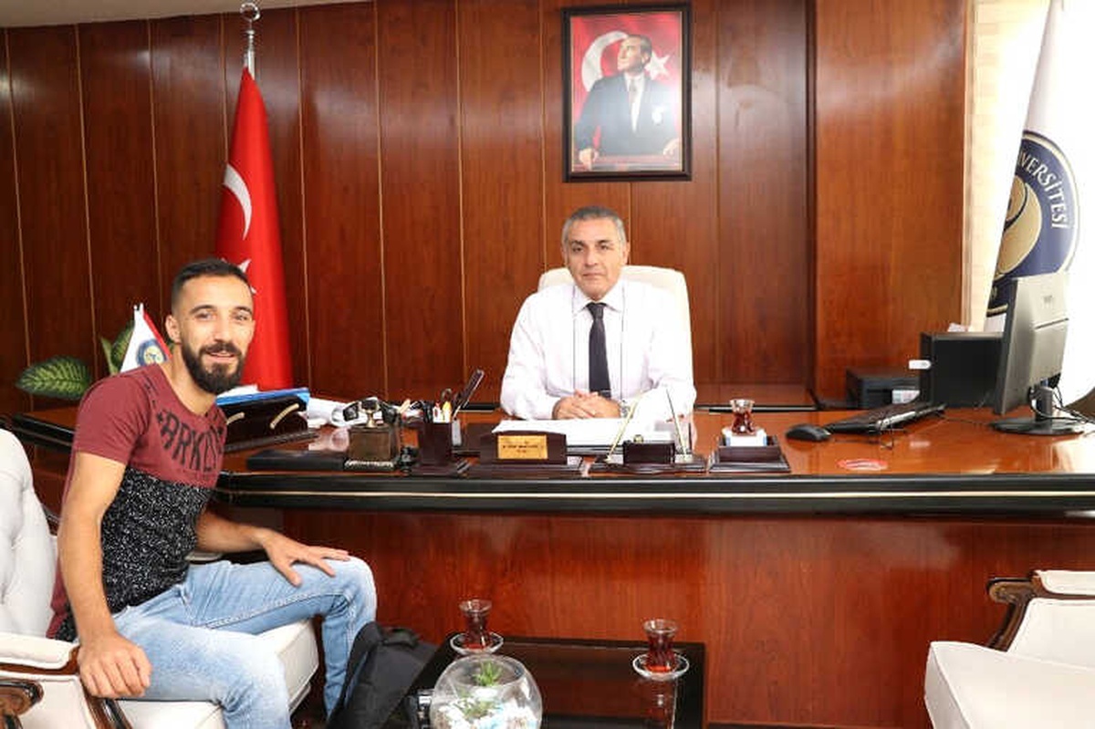 Toros Üniversitesi \'İntörn Uygulaması\' ile Öğrencilere İş Tecrübesi Kazandırıyor
