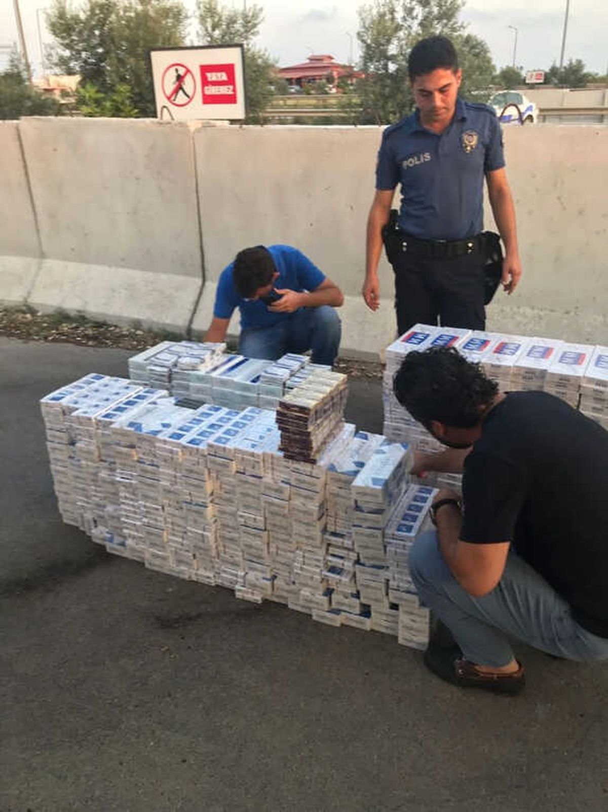 6 Bin 400 Paket Kaçak Sigara Ele Geçirildi