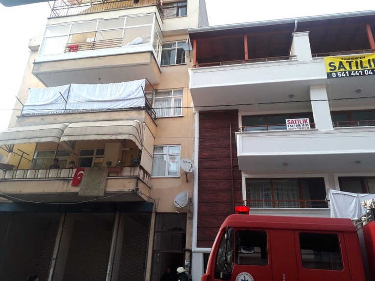 Fırında Unuttuğu Yemek Yangına Sebep Oldu