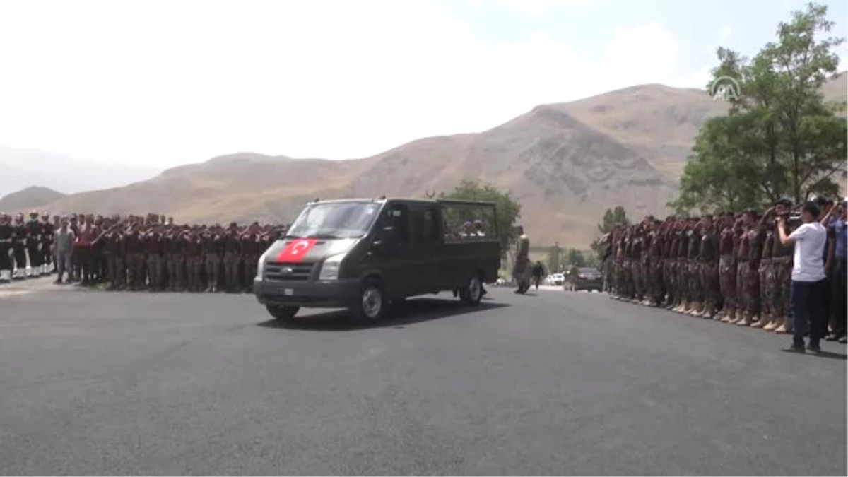 Hakkari\'deki Terör Saldırısı - Şehit Özel Harekat Polisi Yılmaz Memleketine Uğurlandı