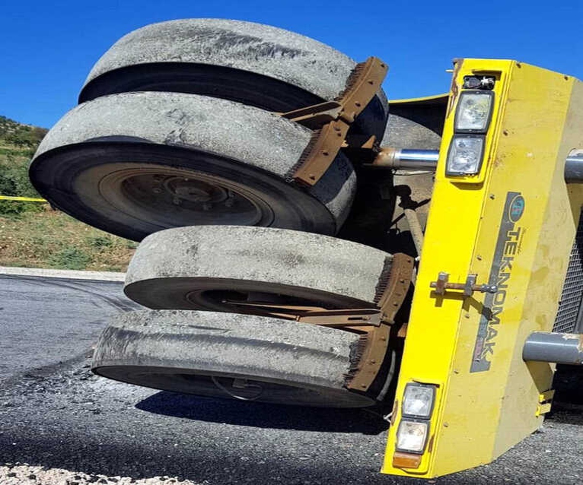 İş Makinesinin Altında Kalan Çocuk Hayatını Kaybetti