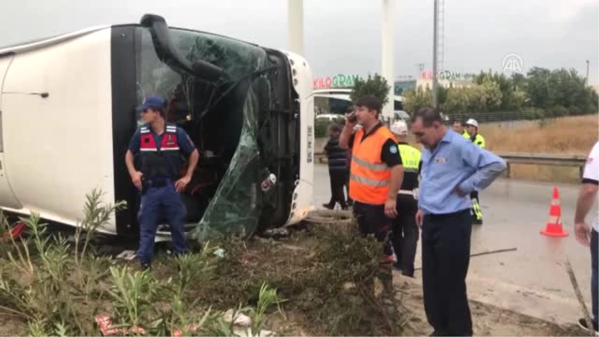Manisa\'da Yolcu Otobüsü Devrildi: 1 Ölü, 41 Yaralı (2)