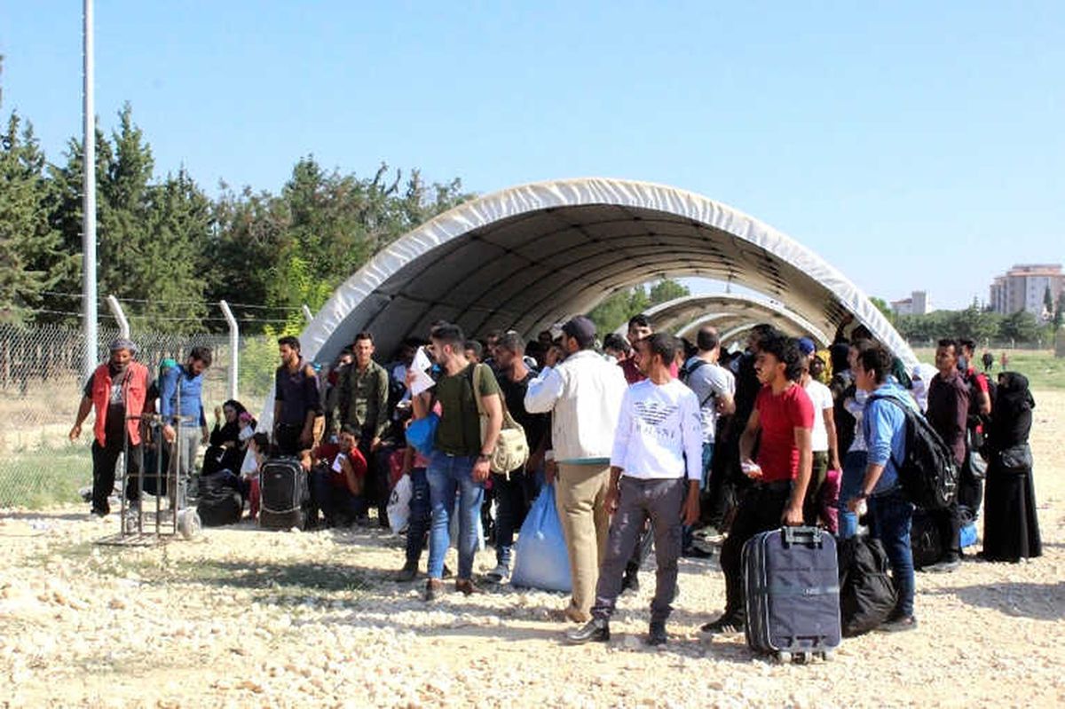 Suriyelilerin Vatan Özlemi Aşırı Sıcakları Dinlemedi
