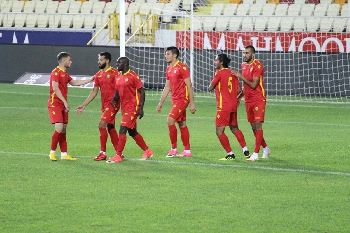 Yeni Malatyaspor Hazırlık Maçında Gazişehir Gaziantep\'i 2-1 Yendi