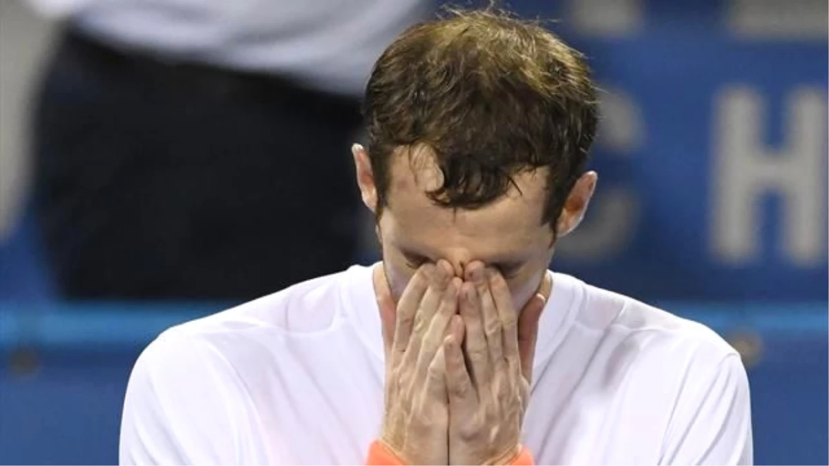 Andy Murray Gözyaşlarıyla Çeyrek Finalde