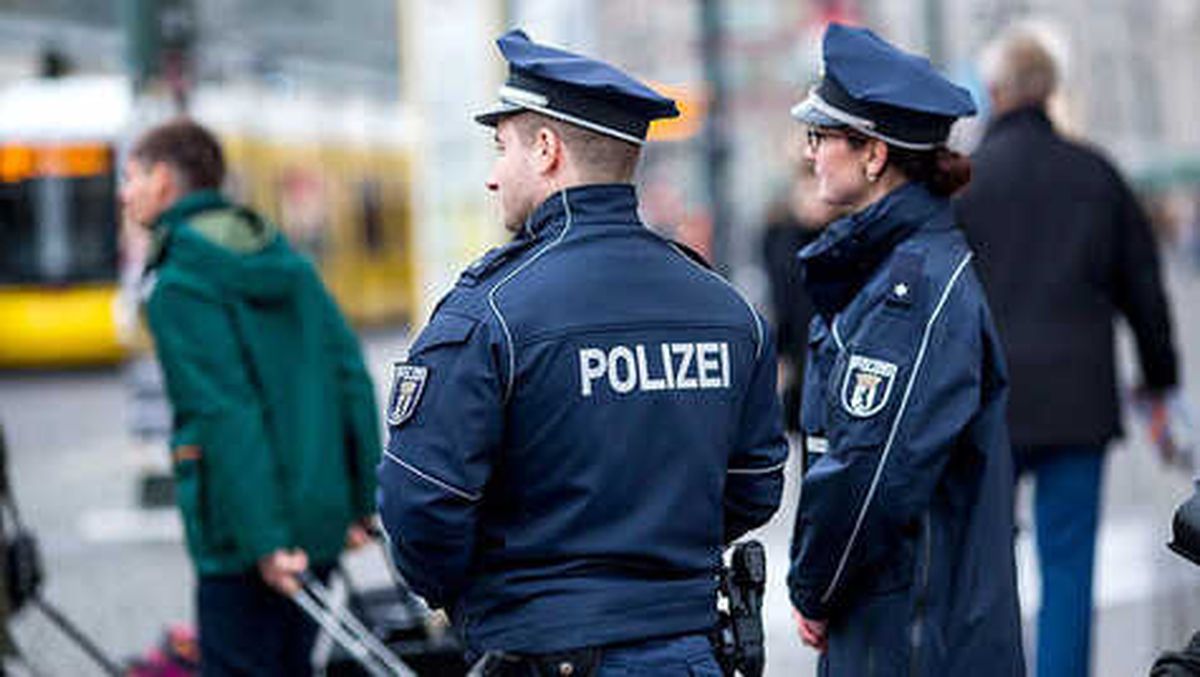 Berlin Emniyeti, 2 Bin Polis Arıyor