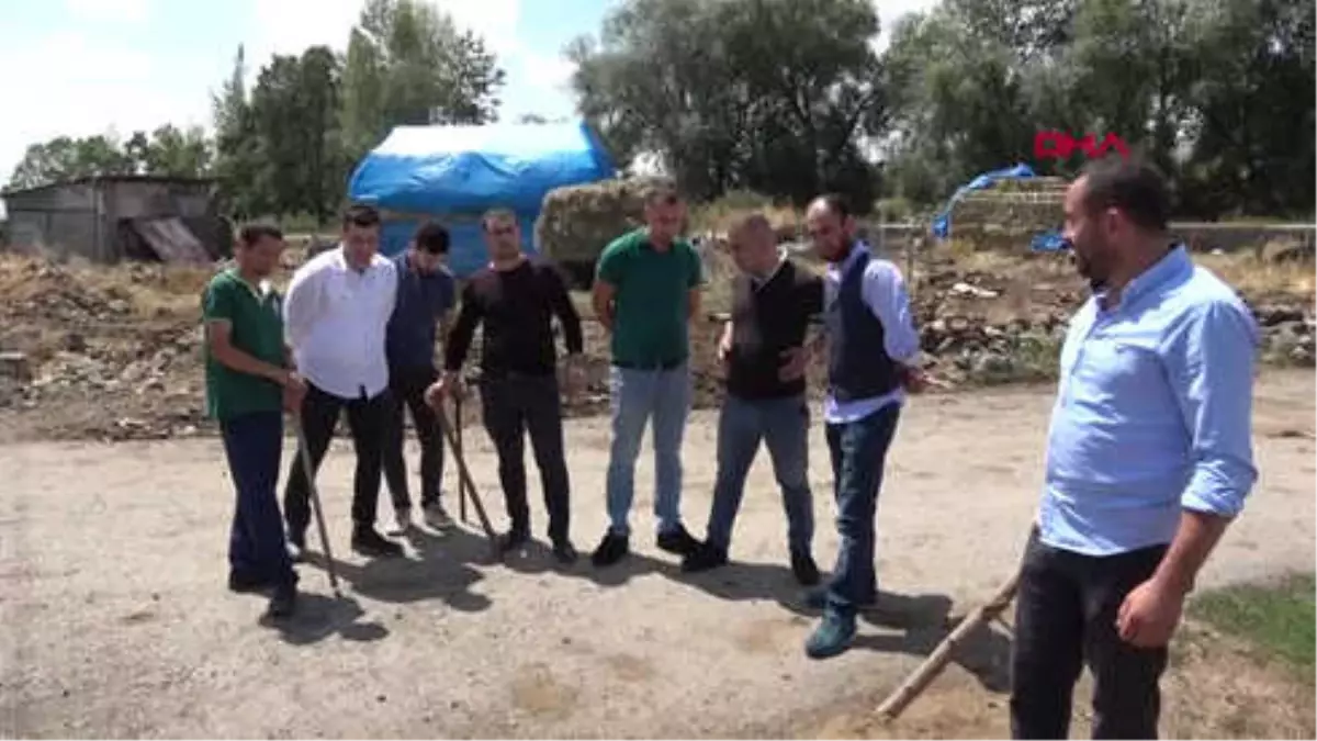 Erzurum Köyde İki Ailenin Üyelerine, Linç Girişimi
