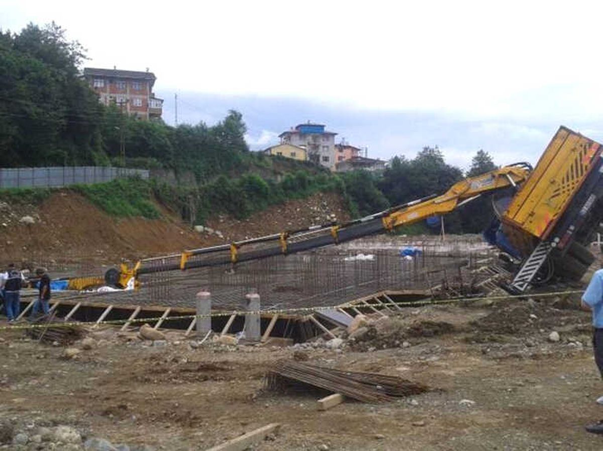 Rize\'de Vinç Devrildi: 1 Ölü
