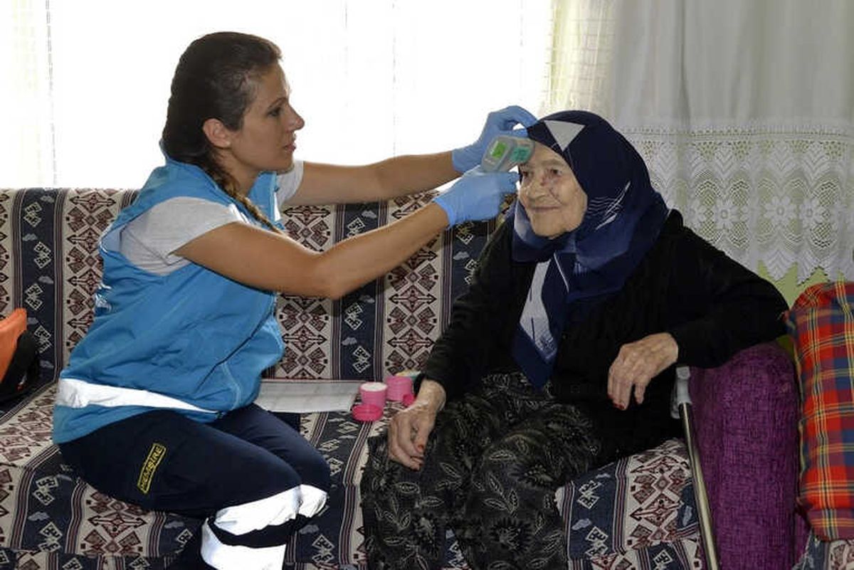 Tebev İhtiyaç Sahiplerinin Yanında