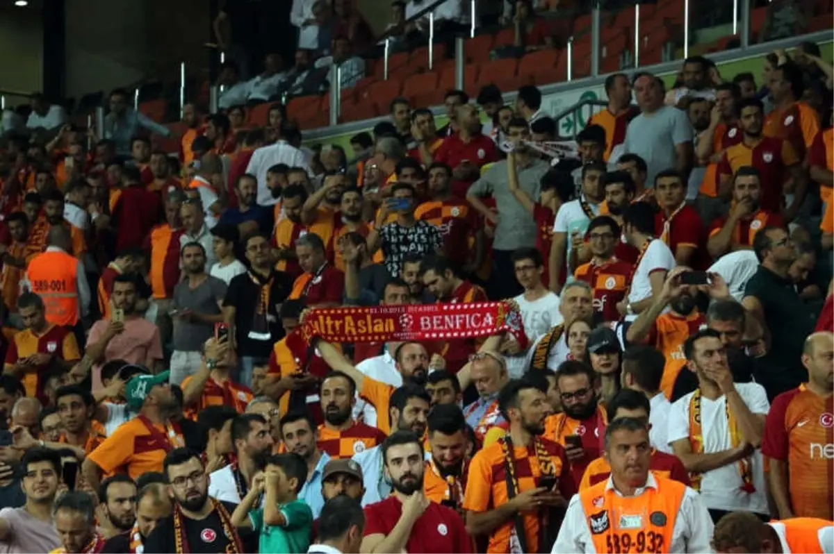 Tff Süper Kupa: Galatasaray: 0 - Akhisarspor: 1 (İlk Yarı)