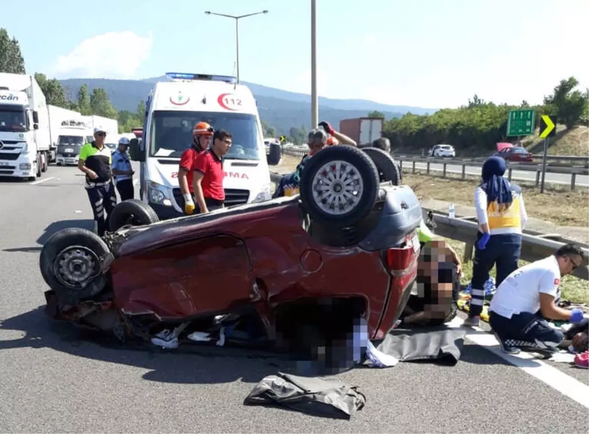 Tıra Çarpıp Takla Attı: 1 Ölü, 4 Yaralı