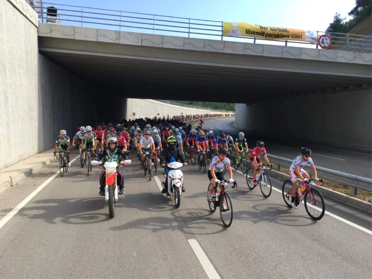850 Bisikletçi Uludağ\'a Pedal Çevirdi