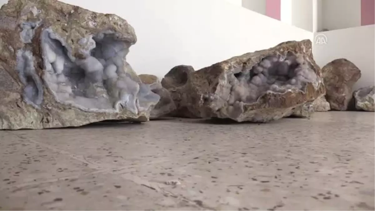 Aydıncıklı Kadınlar Ekmeklerini Taştan Çıkarıyor - Yozgat