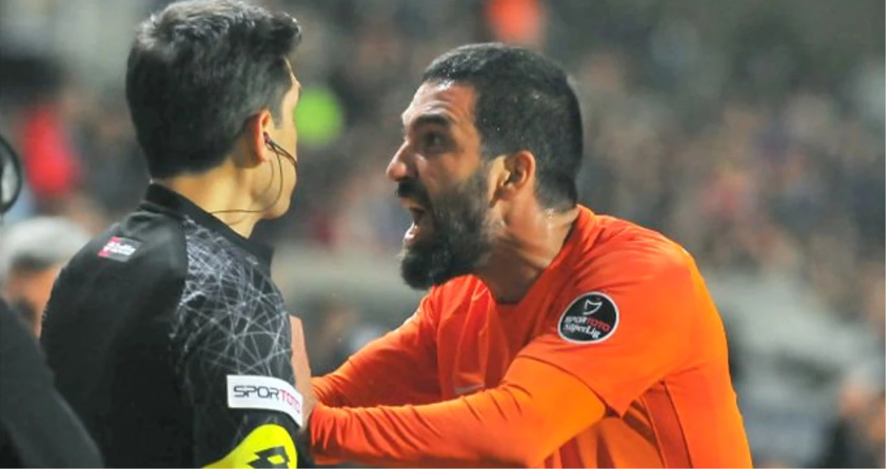 Başakşehir, Arda Turan\'ı Burnley Maçı Kadrosuna Almadı