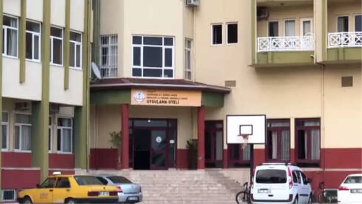 Çamaşır Makinesine Elini Kaptıran Çocuğun Kolu Koptu