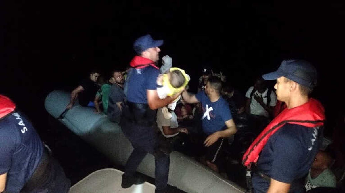 Didim\'de 54 Kaçak Göçmen Yakalandı