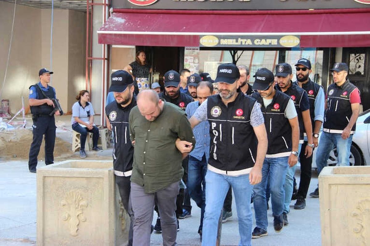 Eskişehir\'de Uyuşturucu Satıcısı 7 Kişi Adliyeye Sevk Edildi