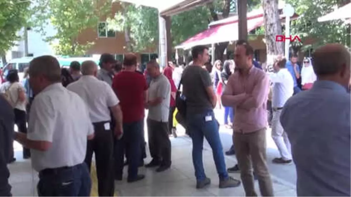 Eskişehir Eski Çalışanının Öldürdüğü Mali Müşavir Toprağa Verildi