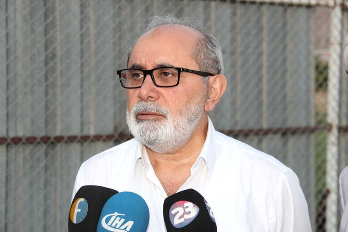 İrfan Yumakgil: "Memleketini Seven Herkes Elazığspor\'a Katkı Yapsın"