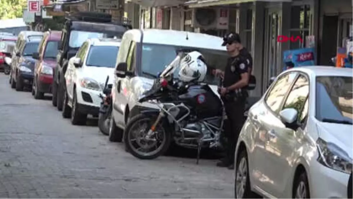 İzmir ABD\'li Brunson\'un Esnaf Komşuları, Park Yeri Bulamamaktan Yakındı Hd